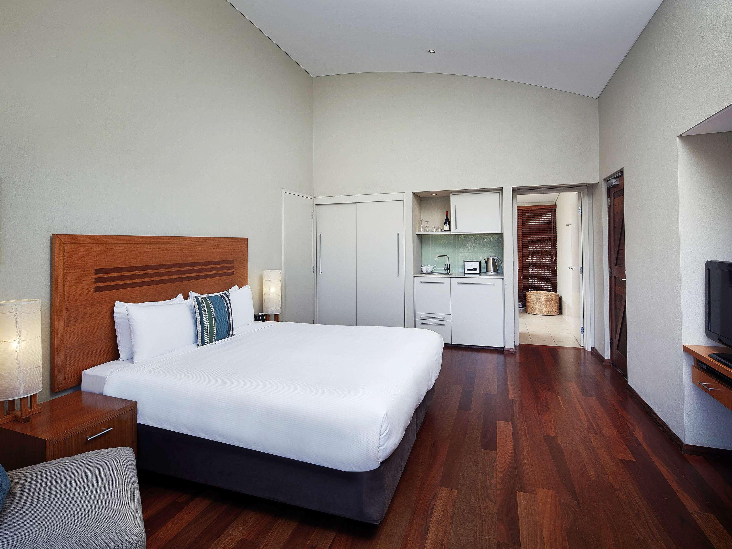 Pullman Bunker Bay Resort Margaret River Dunsborough Dış mekan fotoğraf A room at the hotel