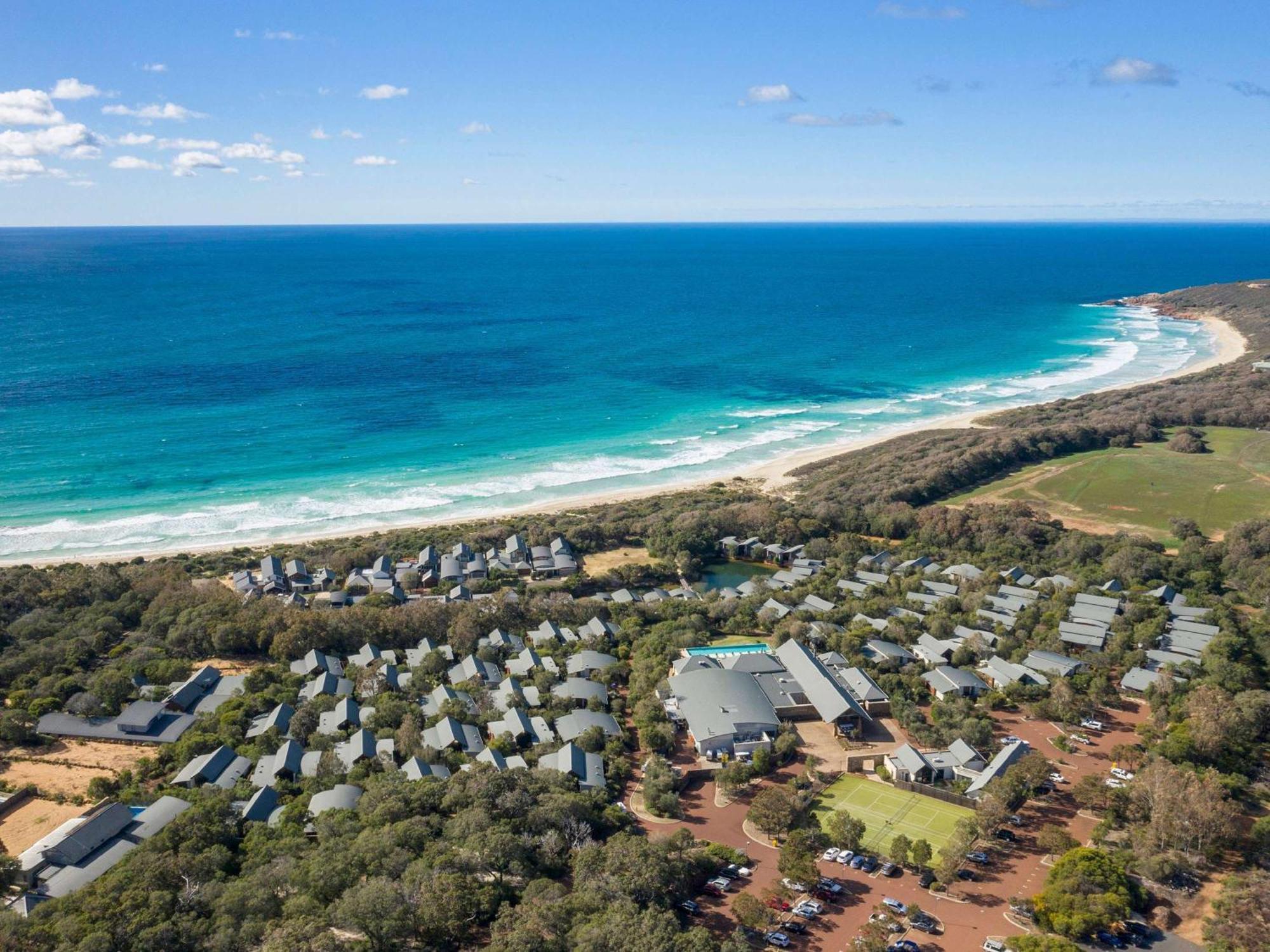 Pullman Bunker Bay Resort Margaret River Dunsborough Dış mekan fotoğraf Aerial view of the resort