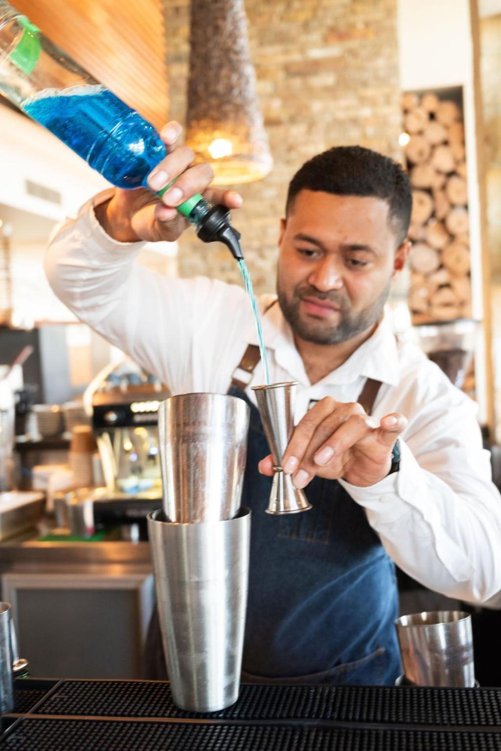 Pullman Bunker Bay Resort Margaret River Dunsborough Dış mekan fotoğraf A barista at work