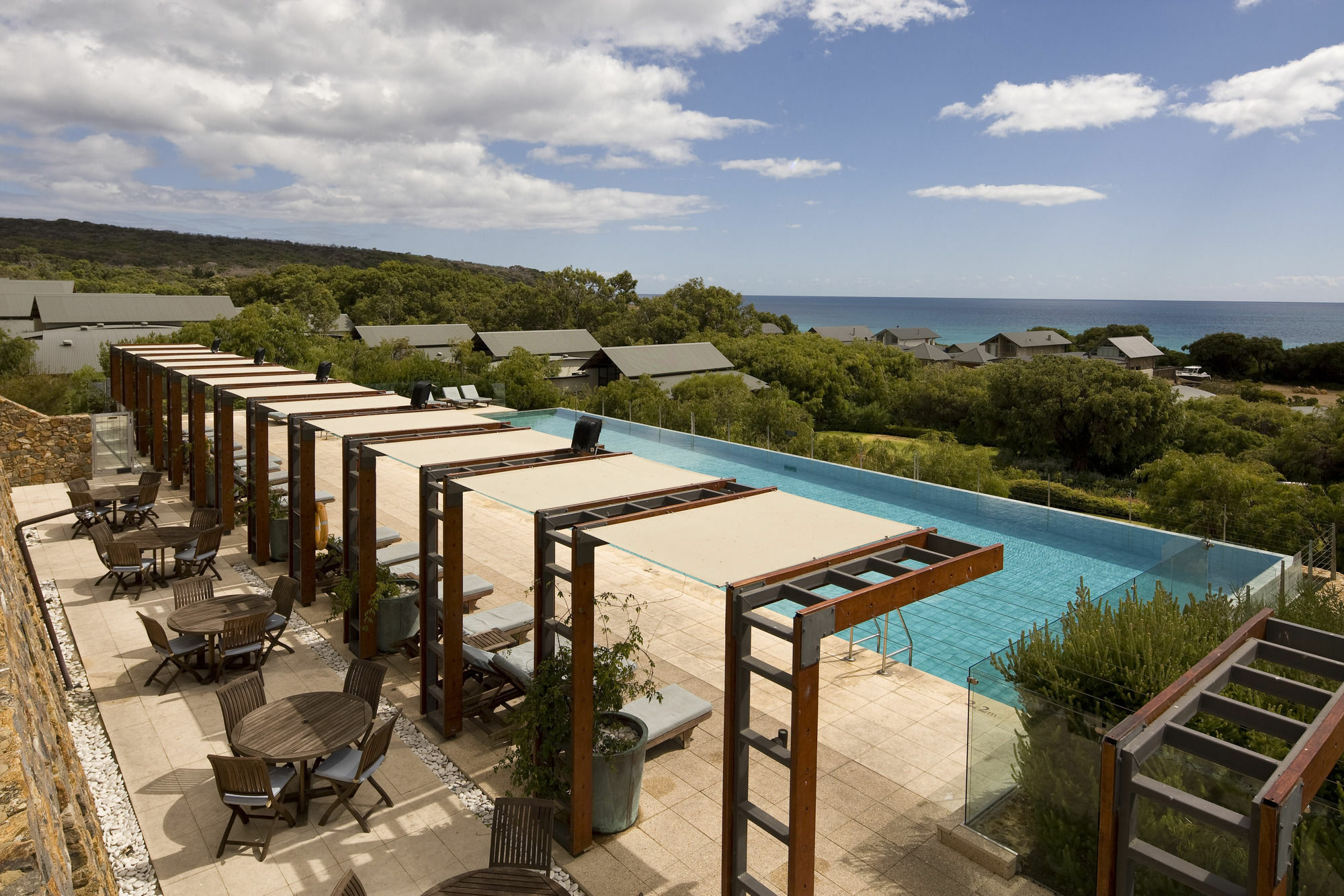 Pullman Bunker Bay Resort Margaret River Dunsborough Dış mekan fotoğraf The pool at the Amanu Resort